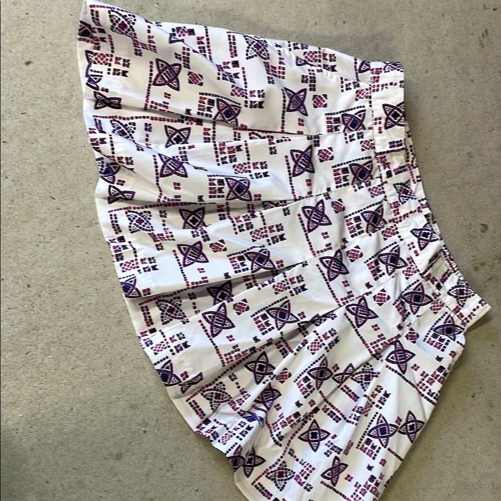 Geometric White and Purple Skirt Reebok brand medium size